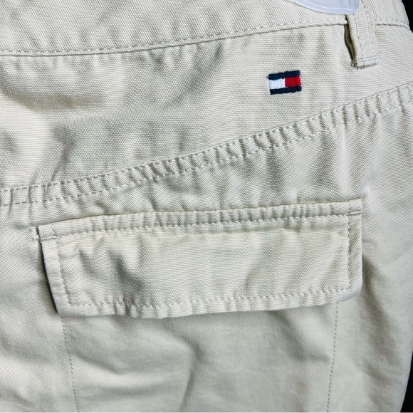 Tommy Hilfiger cropped Khaki pants - Picture 4 of 7